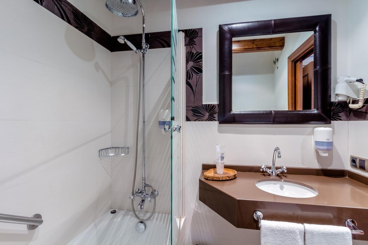 אל פונט דה סוארט Hotel Flor De Neu מראה חיצוני תמונה
