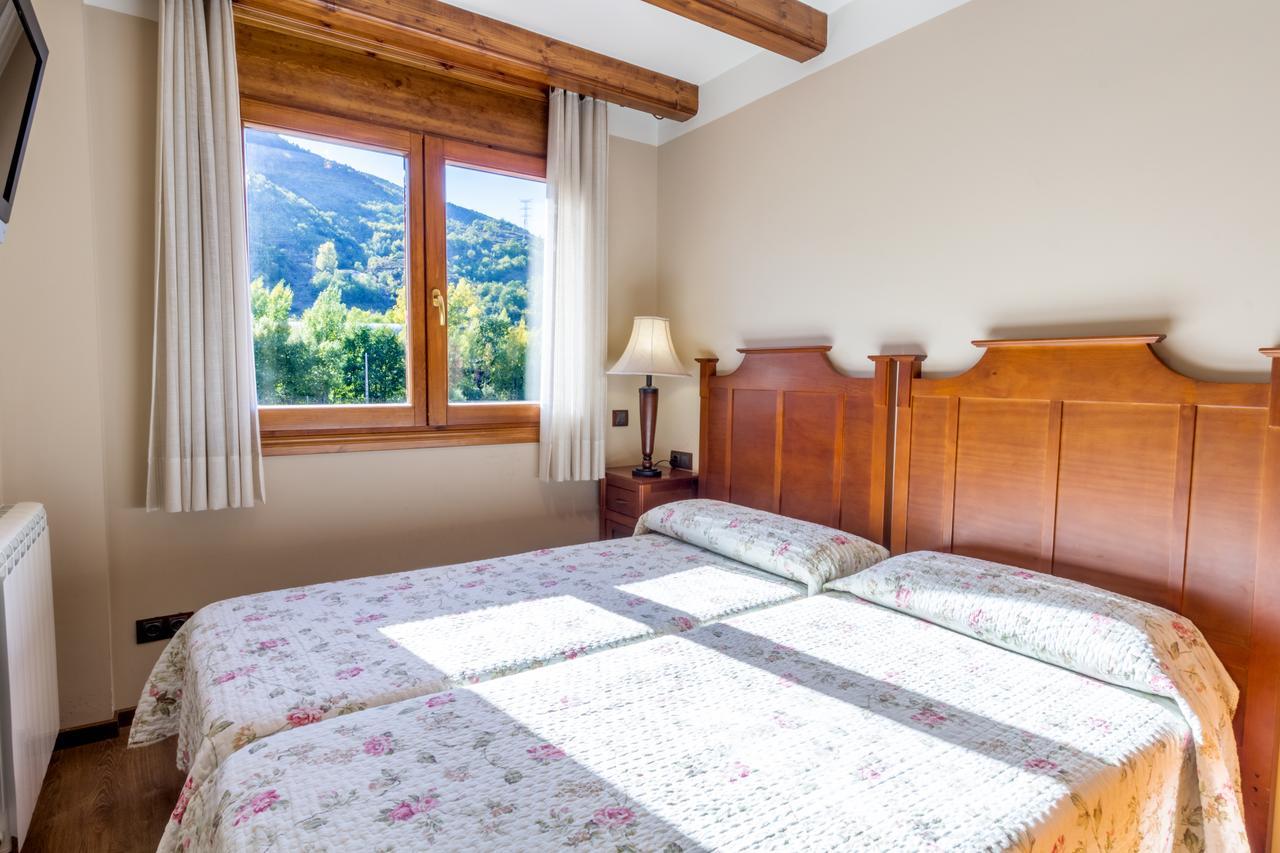 אל פונט דה סוארט Hotel Flor De Neu מראה חיצוני תמונה